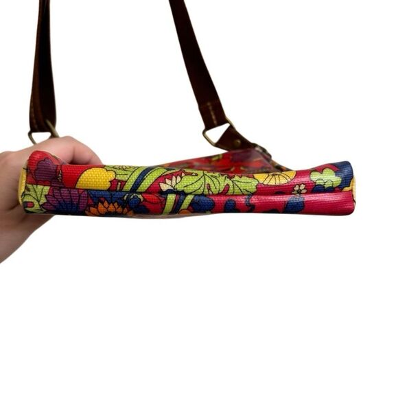 Sakroots Artists Circle Flower Power Coated Crossbody Purse Adjustable Strap - Picture 6 of 10